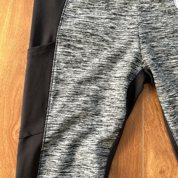 HOLLISTER💫Women’s Athletic Lightweight Sports Leggings - Picture 5 of 10